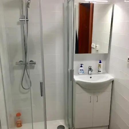 Roubenka Ella Chalet Desná