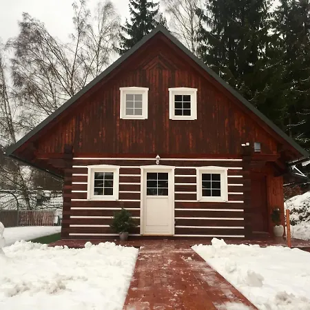 Roubenka Ella Chalet Desná